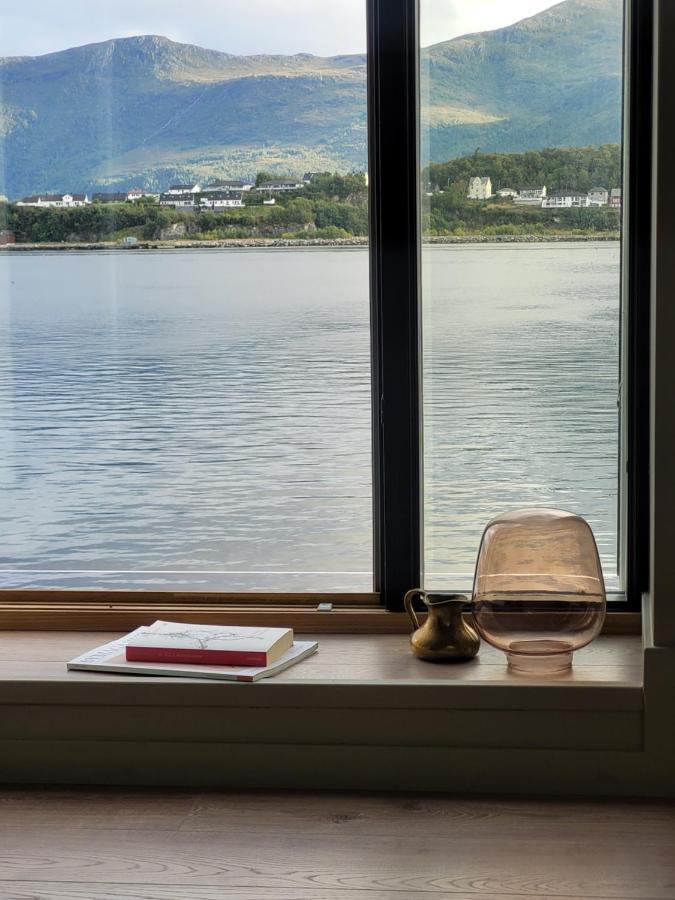 Single Elegant Room I Sentrum- Sea View 올레순 외부 사진
