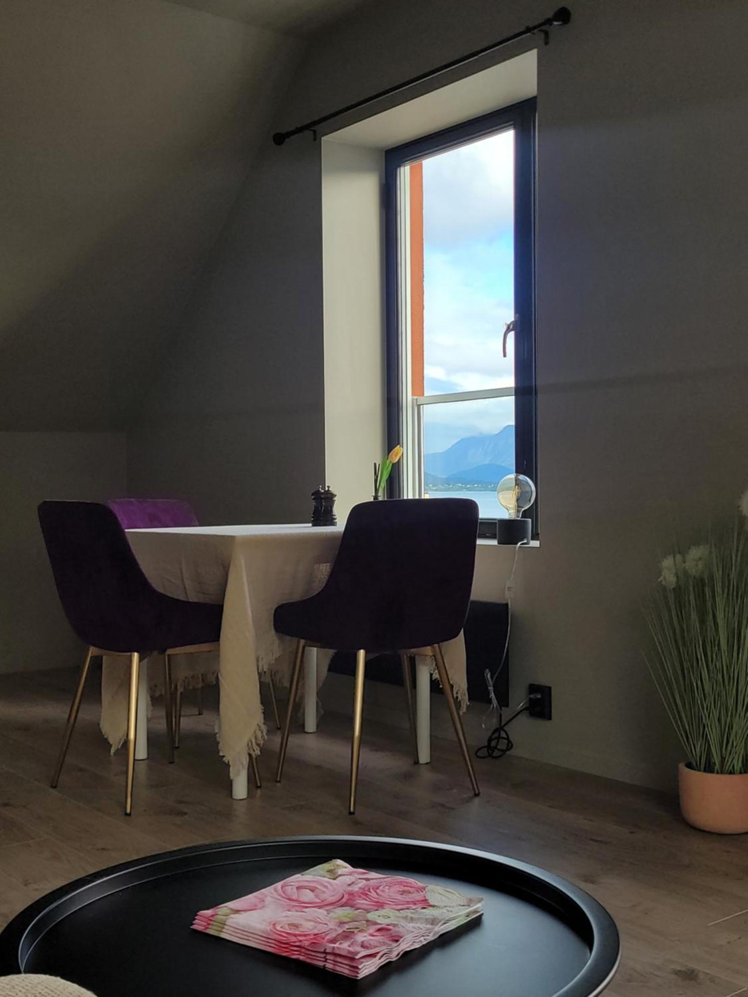 Single Elegant Room I Sentrum- Sea View 올레순 외부 사진